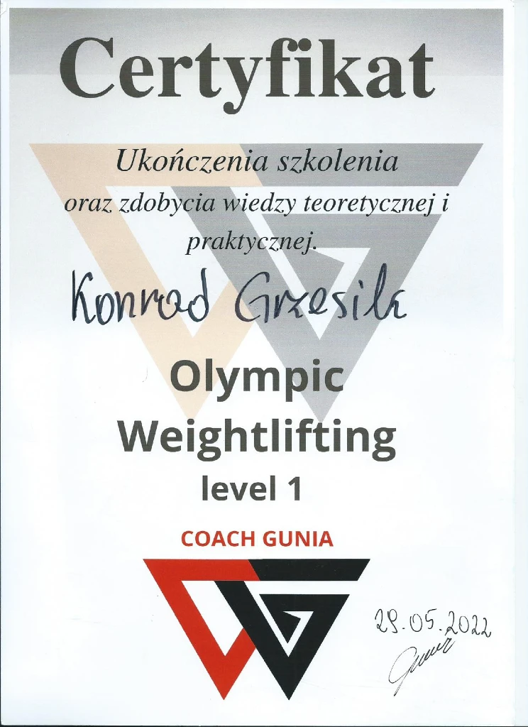 Trener personalny Konrad Grzesik z Krakowa posiada certyfikat z dwuboju olimpijskiego.
